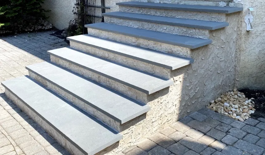 Exterior masonry steps